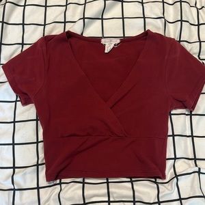 crossover V-neck T-shirt